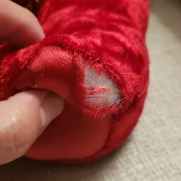 2 pc Bundle  Betsey Johnson Earrings & small makeup bag* - Picture 10 of 13